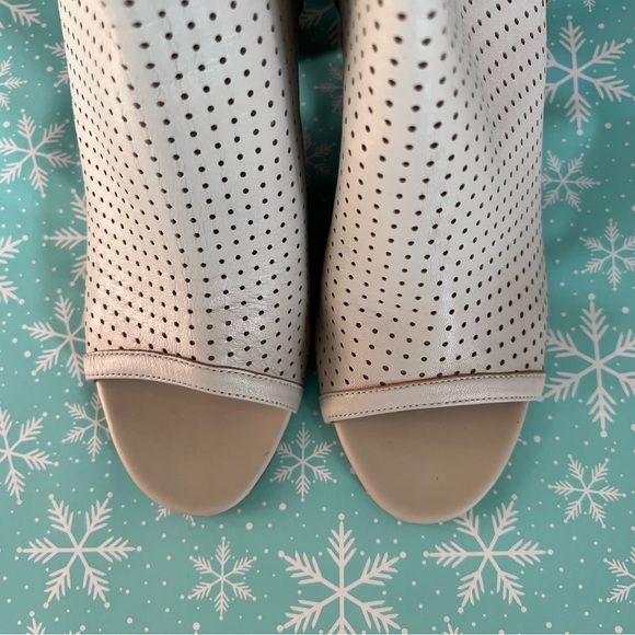 Sam Edelman Light Grey Peep-Toe Heeled Boots - Picture 3 of 10